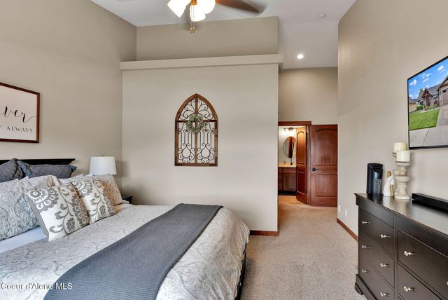 14097 N PRISTINE CIR, Rathdrum, ID 83858