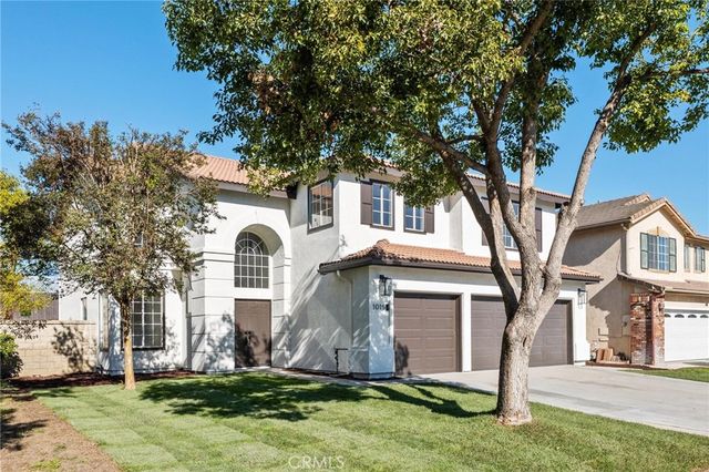 1015 E Deerfield, Ontario, CA 91761