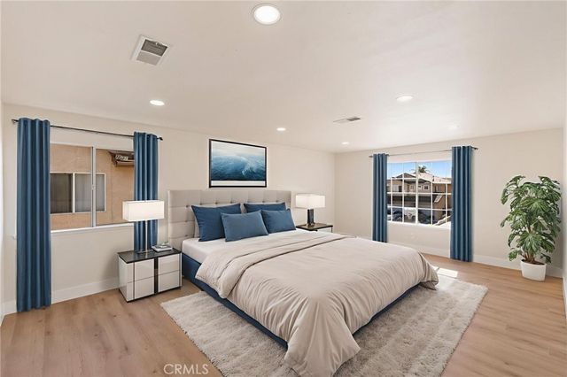 1015 E Deerfield, Ontario, CA 91761