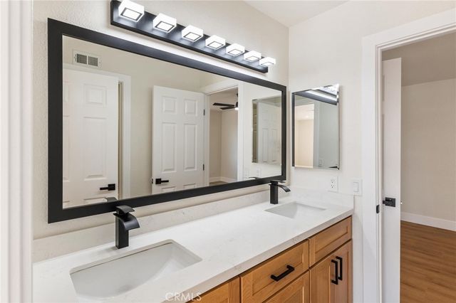 1015 E Deerfield, Ontario, CA 91761