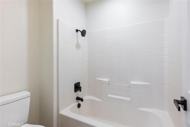 1015 E Deerfield, Ontario, CA 91761