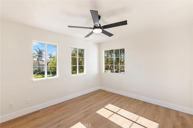 1015 E Deerfield, Ontario, CA 91761