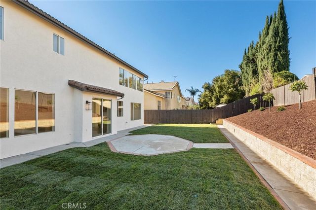 1015 E Deerfield, Ontario, CA 91761