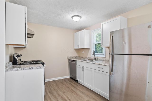 5220 Refugee Road, Columbus, OH 43232