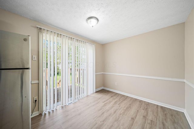 5220 Refugee Road, Columbus, OH 43232