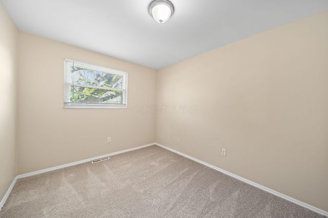 5220 Refugee Road, Columbus, OH 43232