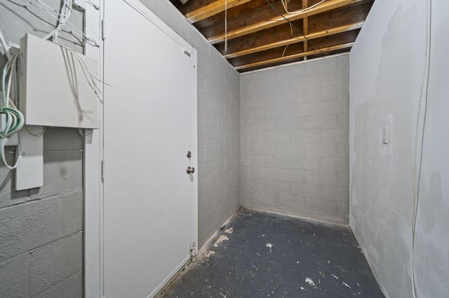 5220 Refugee Road, Columbus, OH 43232