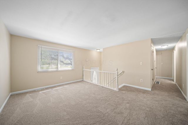 5220 Refugee Road, Columbus, OH 43232