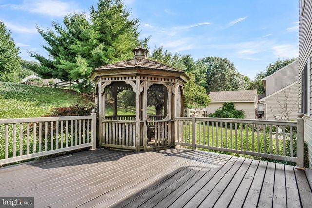 1279 CEDAR AVE, East Earl, PA 17519