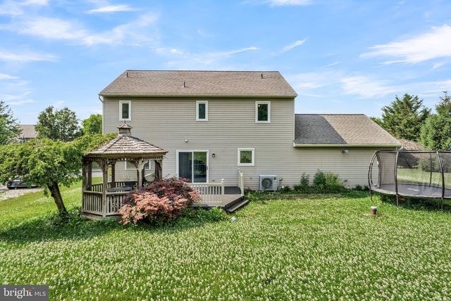 1279 CEDAR AVE, East Earl, PA 17519