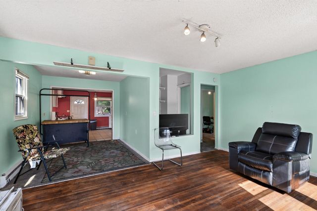 5111 James Avenue N, Minneapolis, MN 55430