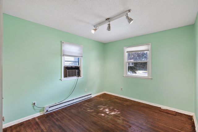 5111 James Avenue N, Minneapolis, MN 55430