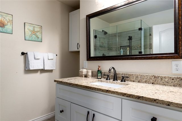 15306 Bonasse Ct 201, Corpus Christi, TX 78418