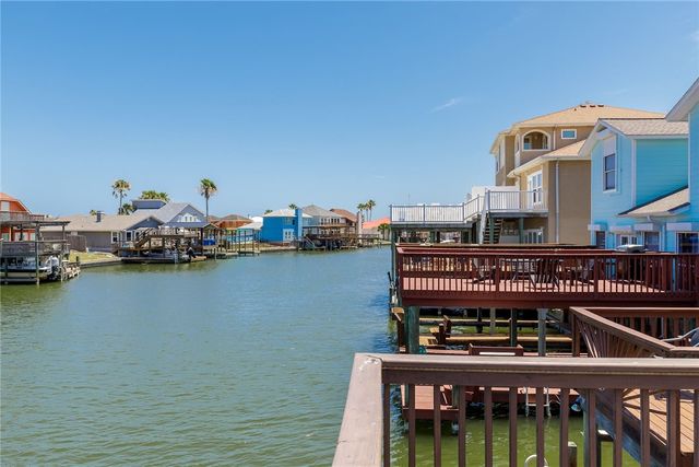 15306 Bonasse Ct 201, Corpus Christi, TX 78418