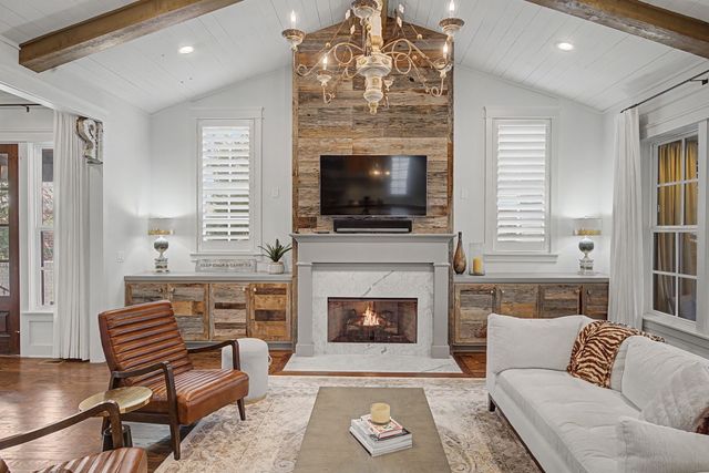 2030 Castleman Dr, Nashville, TN 37215