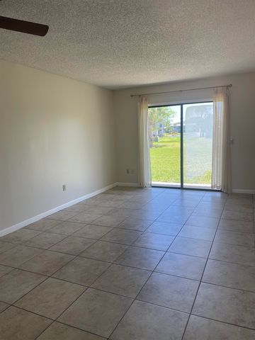 700 W Pope Rd A7, St Augustine, FL 32080