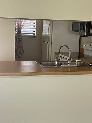 700 W Pope Rd A7, St Augustine, FL 32080