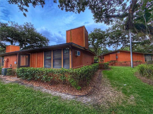403 COTTAGE CIRCLE E 403, Lake Wales, FL 33867