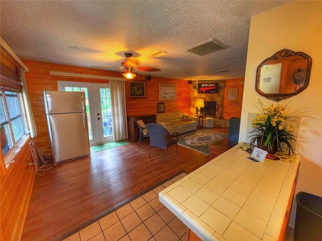 403 COTTAGE CIRCLE E 403, Lake Wales, FL 33867