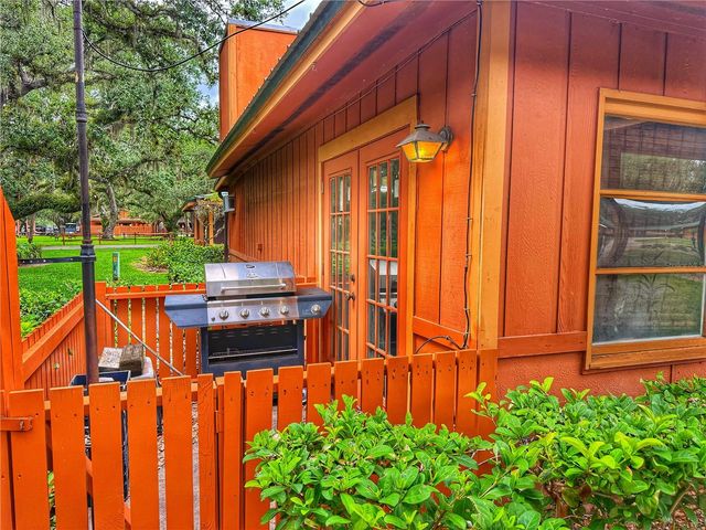 403 COTTAGE CIRCLE E 403, Lake Wales, FL 33867