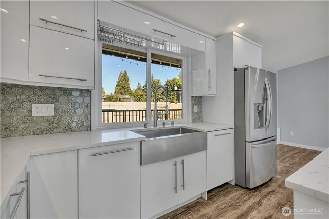 4525 149th Place SW, Lynnwood, WA 98087