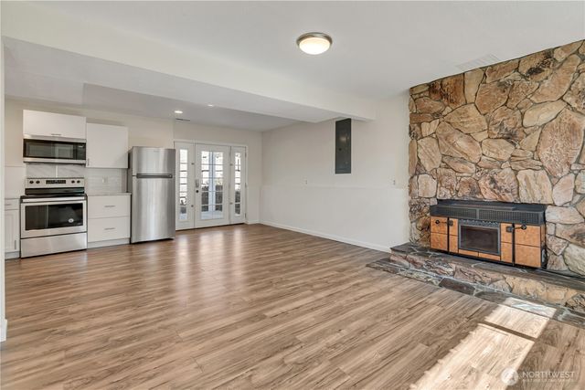 4525 149th Place SW, Lynnwood, WA 98087