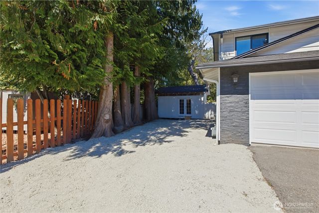 4525 149th Place SW, Lynnwood, WA 98087