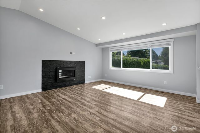 4525 149th Place SW, Lynnwood, WA 98087
