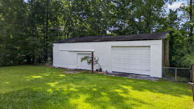 221 Forest Circle, Summerville, SC 29483