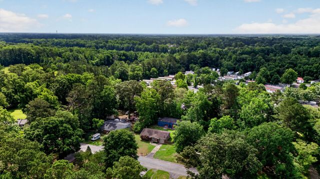 221 Forest Circle, Summerville, SC 29483