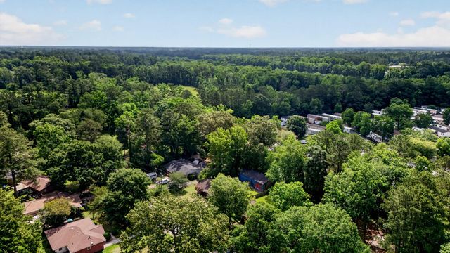 221 Forest Circle, Summerville, SC 29483