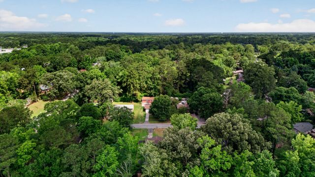 221 Forest Circle, Summerville, SC 29483