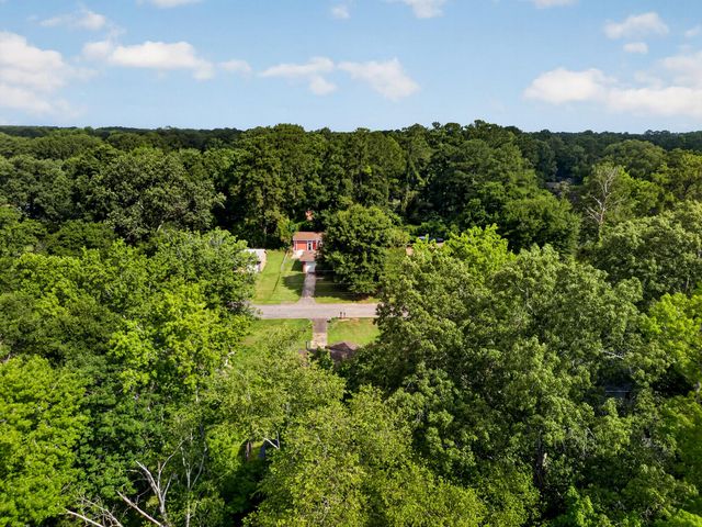 221 Forest Circle, Summerville, SC 29483