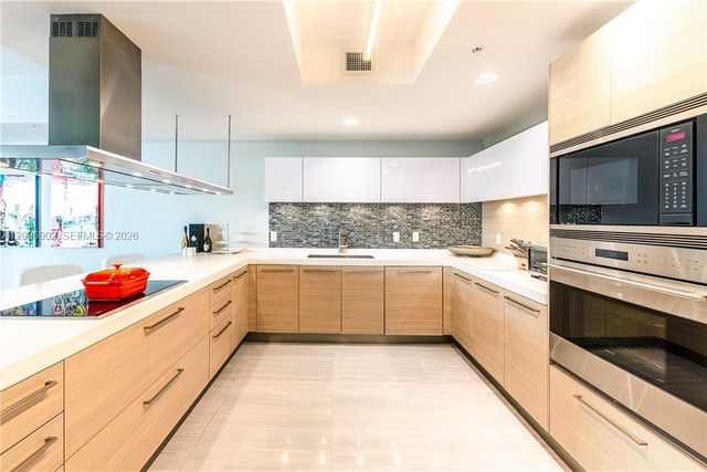 17301 Biscayne Boulevard 703, North Miami Beach, FL 33160