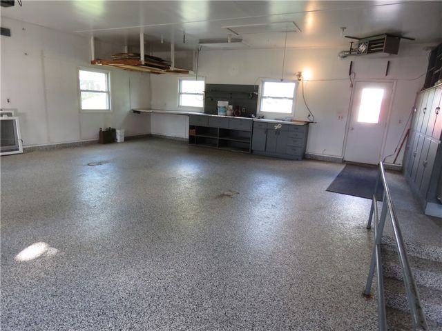 992 Washington St, Ogden, NY 14559