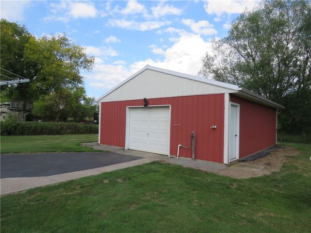 992 Washington St, Ogden, NY 14559