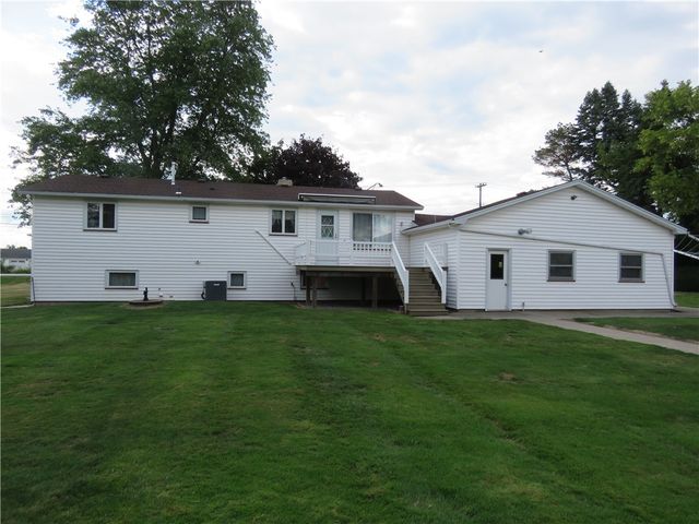 992 Washington St, Ogden, NY 14559