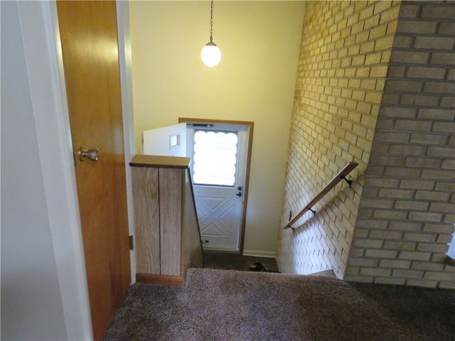 992 Washington St, Ogden, NY 14559
