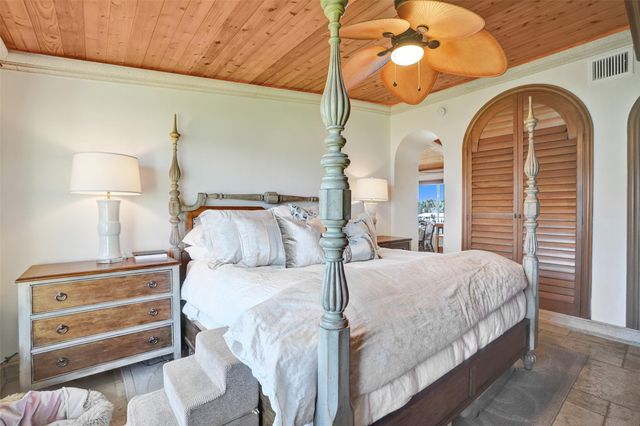 1039 Hillsboro Mile Hillsboro Mile 22, Hillsboro Beach, FL 33062