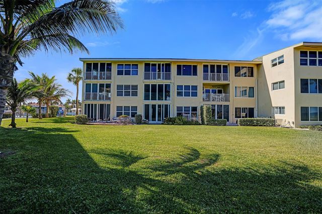 1039 Hillsboro Mile Hillsboro Mile 22, Hillsboro Beach, FL 33062