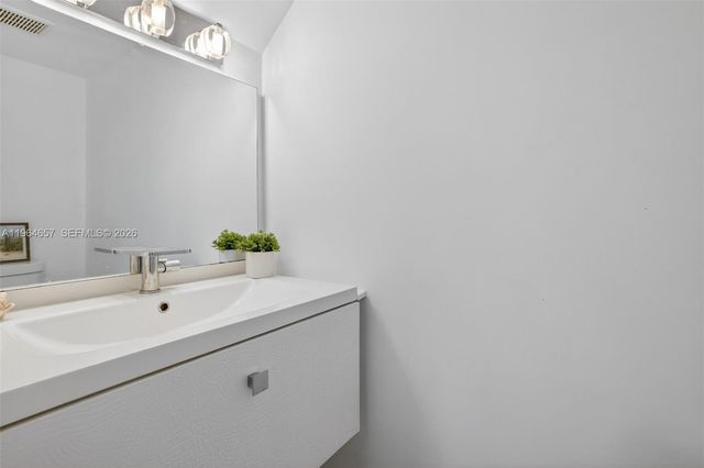 1953 NE 15th Ave, Fort Lauderdale, FL 33305