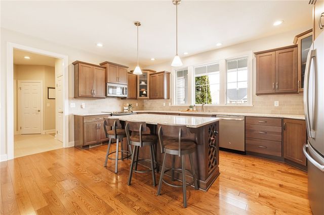 20 Aldrich Gln, Perinton, NY 14450