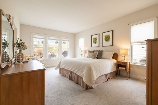 20 Aldrich Gln, Perinton, NY 14450