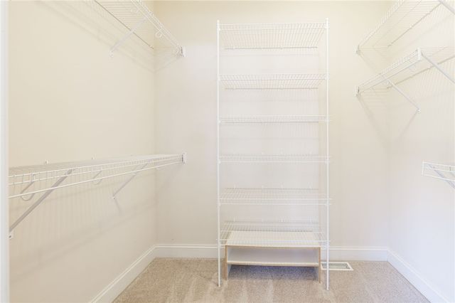 20 Aldrich Gln, Perinton, NY 14450