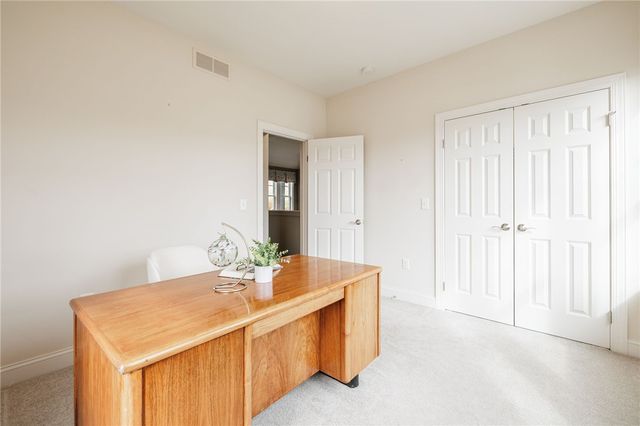 20 Aldrich Gln, Perinton, NY 14450