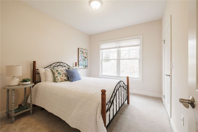 20 Aldrich Gln, Perinton, NY 14450