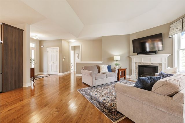 20 Aldrich Gln, Perinton, NY 14450