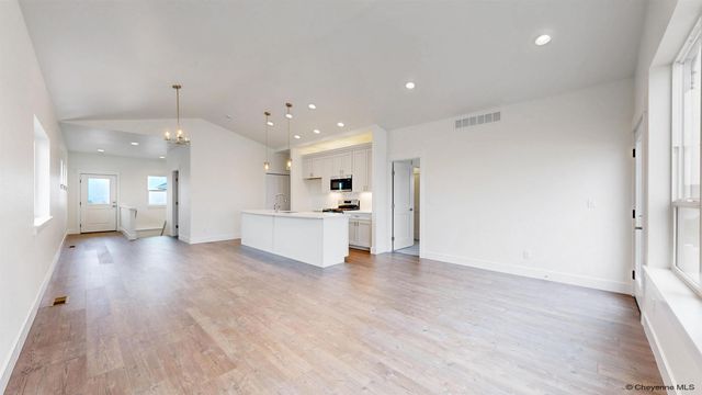 7932 WILDERNESS TRL, Cheyenne, WY 82001