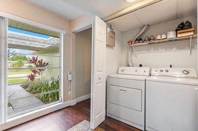 7815 NW 68th Terrace, Tamarac, FL 33321