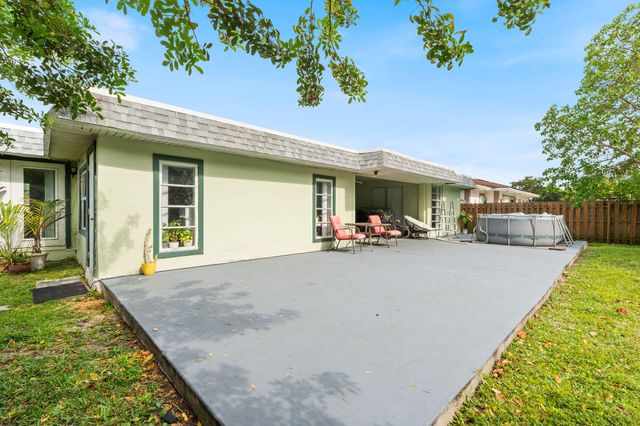 7815 NW 68th Terrace, Tamarac, FL 33321
